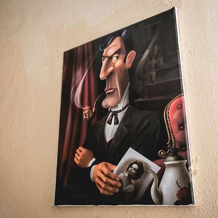 Sherlock Holmes Hostel Baku Exterior photo