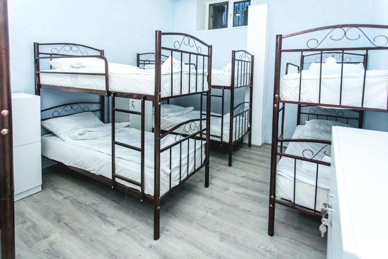 Sherlock Holmes Hostel Baku Exterior photo
